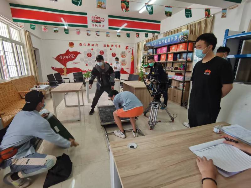 云城区广告片拍摄公司：极简主义践行者，少即是多的视觉哲学